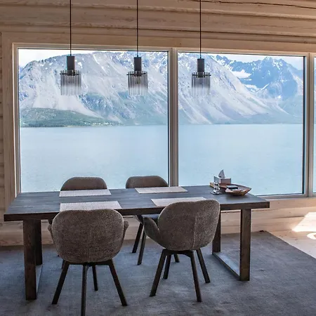 Sommarbukt Skaret - Intimate Fjord For Four