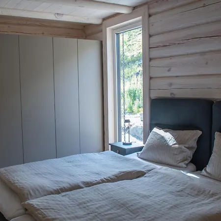 Sommarbukt Skaret - Intimate Fjord For Four * トロムソ